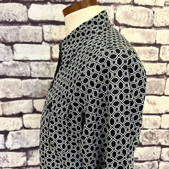 Anne Klein Black & White Long Sleeve Button Bown Blouse Size 6 - Picture 5 of 9